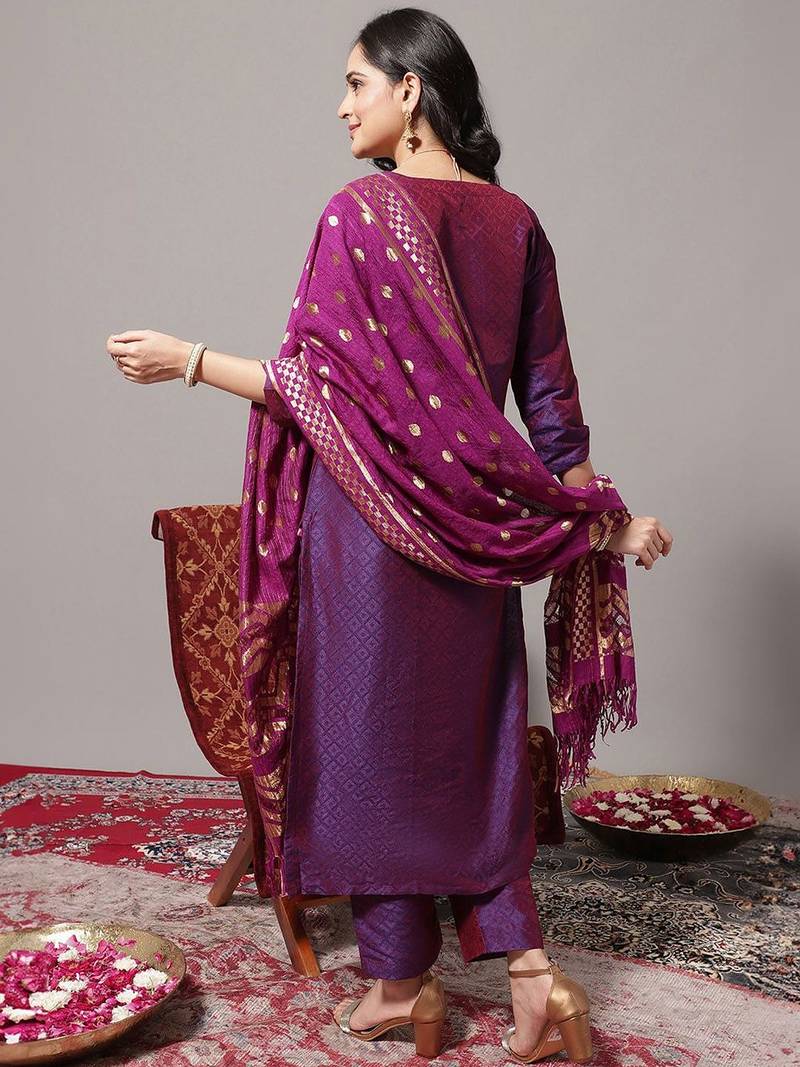Geometric Woven Design Regular Zari Kurta with Trousers & Dupatta