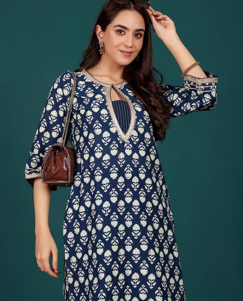 Women Ethnic Motifs Printed Regular Pure Cotton Kurta with Trousers & With Dupatta