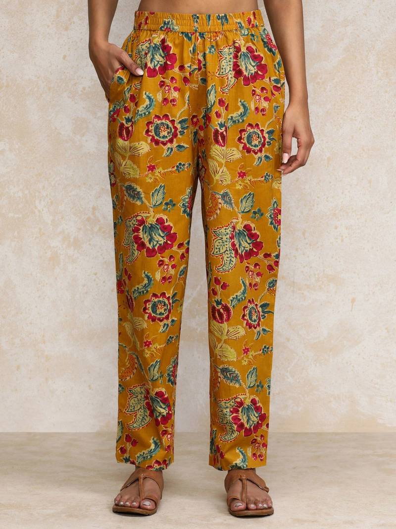Floral Printed V-Neck Angrakha Kurta With Trousers