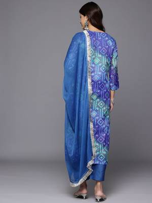 Bandhani Embroidered Sequinned Silk Georgette Republic Day Kurta With Trousers & Dupatta 7