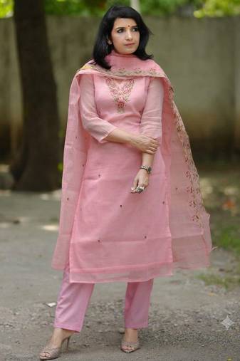 Beautiful pastel pink intricate floral embroidered kota doriya kurti pant suit set