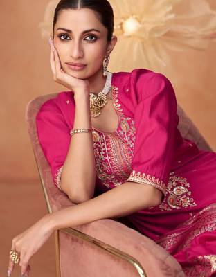 Floral Embroidered Zari Work Round Neck Straight Kurta With Trousers & Dupatta 2