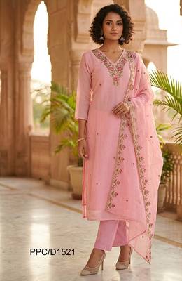 Beautiful pastel pink intricate floral embroidered kota doriya kurti pant suit set 2