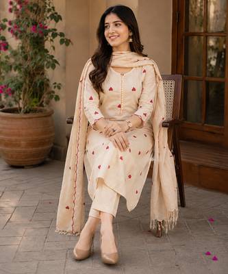 Beautiful black handwoven jamdani cotton straight kurta pant with tassel dupatta set 2