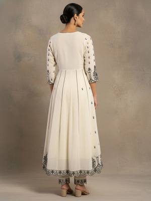 Women Ethnic Motifs Embroidered Empire Thread Work Pure Cotton Kurta with Trousers & With Dupatta 5