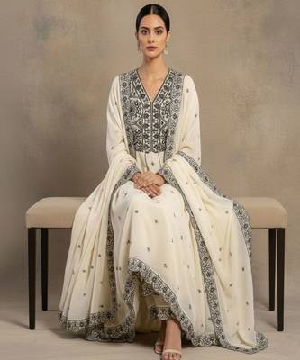 Women Ethnic Motifs Embroidered Empire Thread Work Pure Cotton Kurta with Trousers & With Dupatta 7