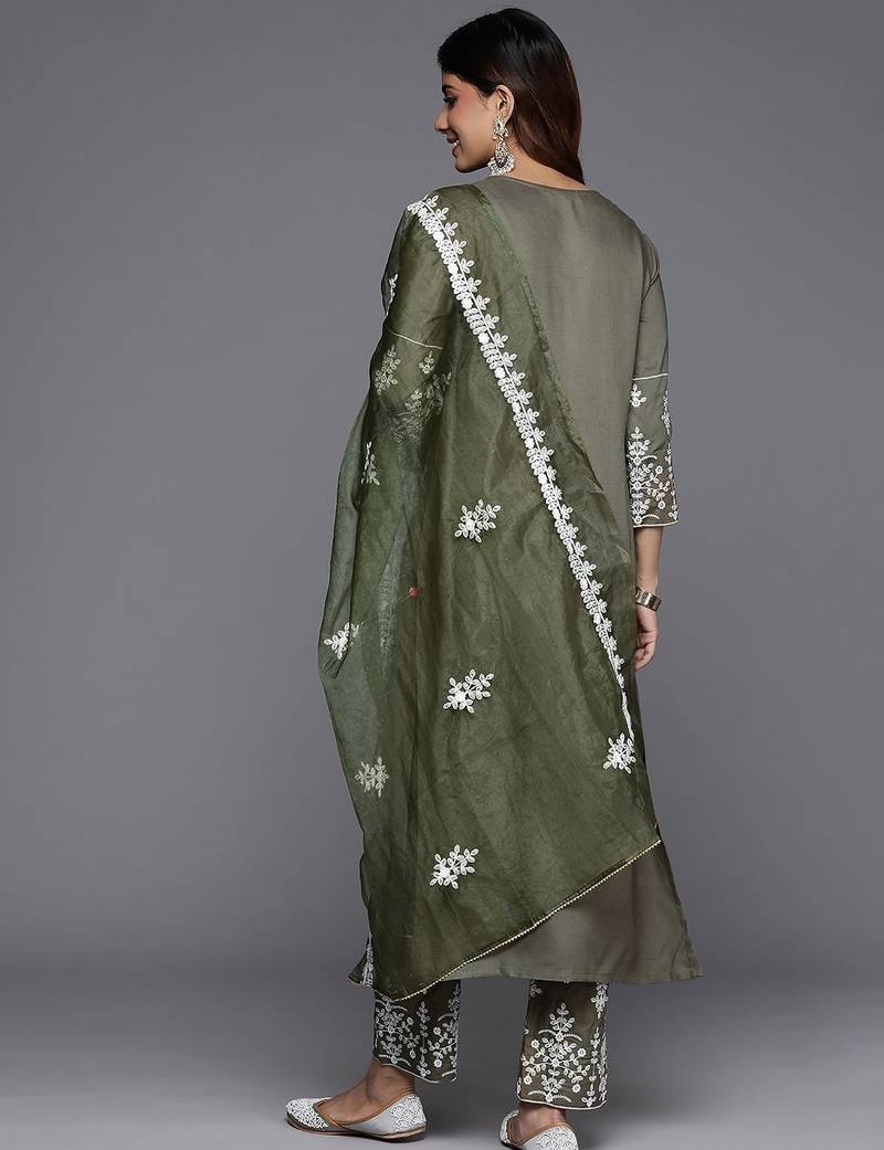 Ethnic Motif Thread Embroidered Kurta with Embroidered Trousers & Dupatta