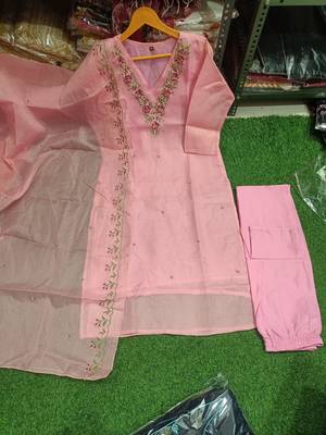 Beautiful pastel pink intricate floral embroidered kota doriya kurti pant suit set 5