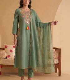 Women Ethnic Motifs Embroidered Regular Mirror Work Kurta with Trousers & With Dupatta