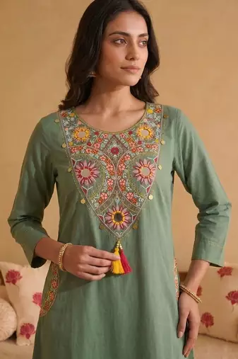 Women Ethnic Motifs Embroidered Regular Mirror Work Kurta with Trousers & With Dupatta