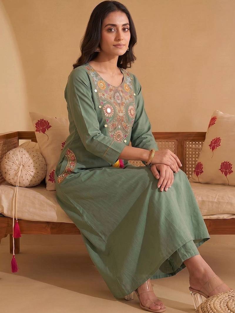 Women Ethnic Motifs Embroidered Regular Mirror Work Kurta with Trousers & With Dupatta