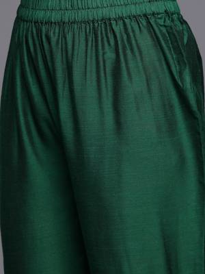 Women Round Neck Sequinned & Zari Kurta & Trouser With Fringed Detail Dupatta 5