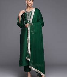 Women Round Neck Sequinned & Zari Kurta & Trouser With Fringed Detail Dupatta