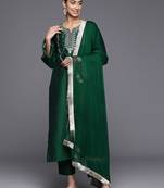 Women Round Neck Sequinned & Zari Kurta & Trouser With Fringed Detail Dupatta