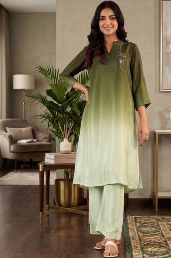 Women Ombre Dyed Regular Thread Work Kurta with Trousers