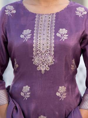 Regular Chanderi Silk Kurta with Trouser & Dupatta 2