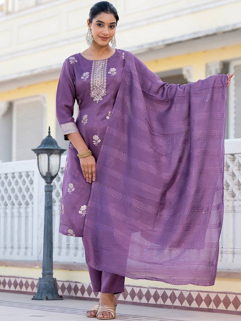 Regular Chanderi Silk Kurta with Trouser & Dupatta