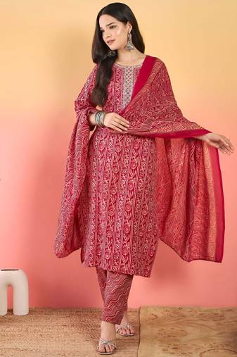 Women Ethnic Motifs Printed Kurta with Churidar & Dupatta