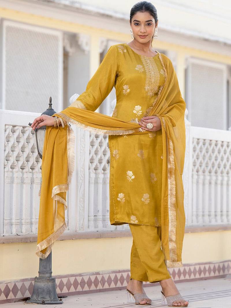 Regular Chanderi Silk Kurta with Trouser & Dupatta