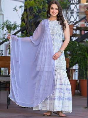 Thread Work Embroidered Straight Kurta With Sharara & Dupatta 1