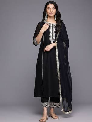 Ethnic Motifs Embroidered Zari Panelled Kurta With Trousers & Dupatta 1