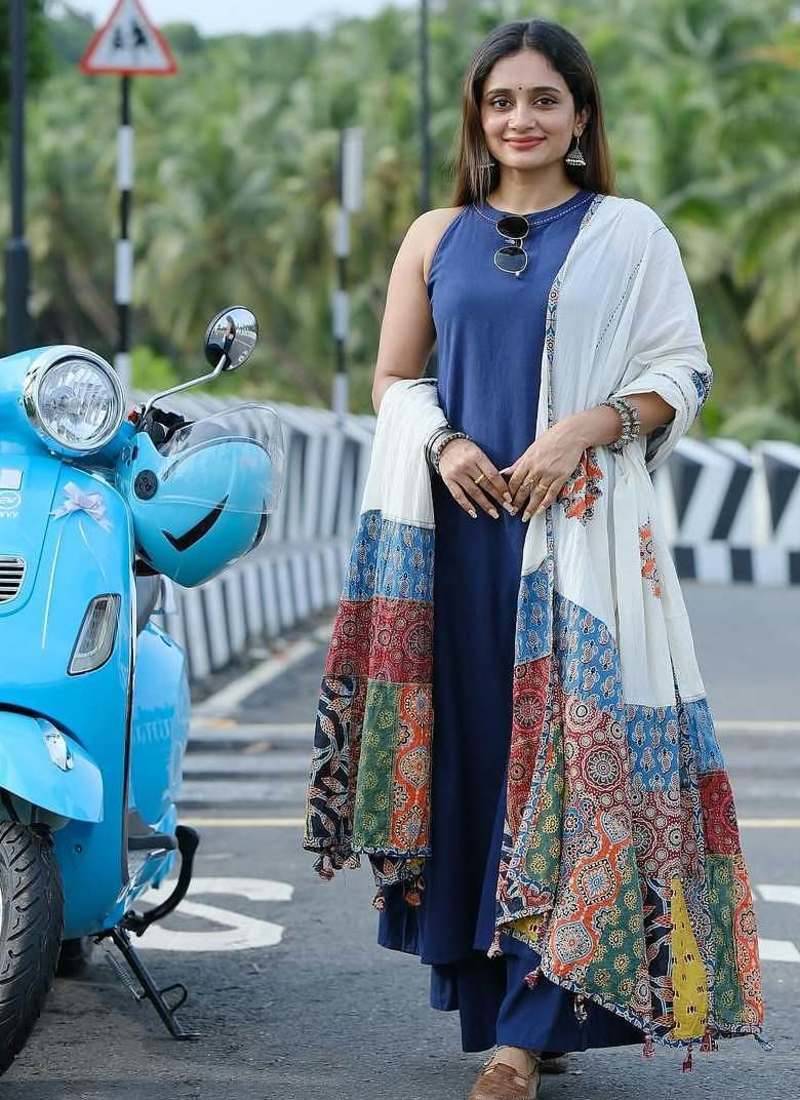 Beautiful navy blue solid handloom cotton sleeveless a-line kurti with printed dupatta set