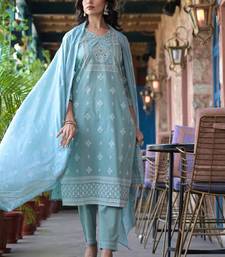 Floral Yoke Design Regular Mirror Work Pure Cotton Kurta with Trouser & Dupatta