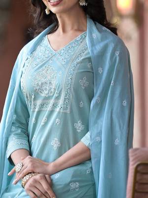 Floral Yoke Design Regular Mirror Work Pure Cotton Kurta with Trouser & Dupatta 2