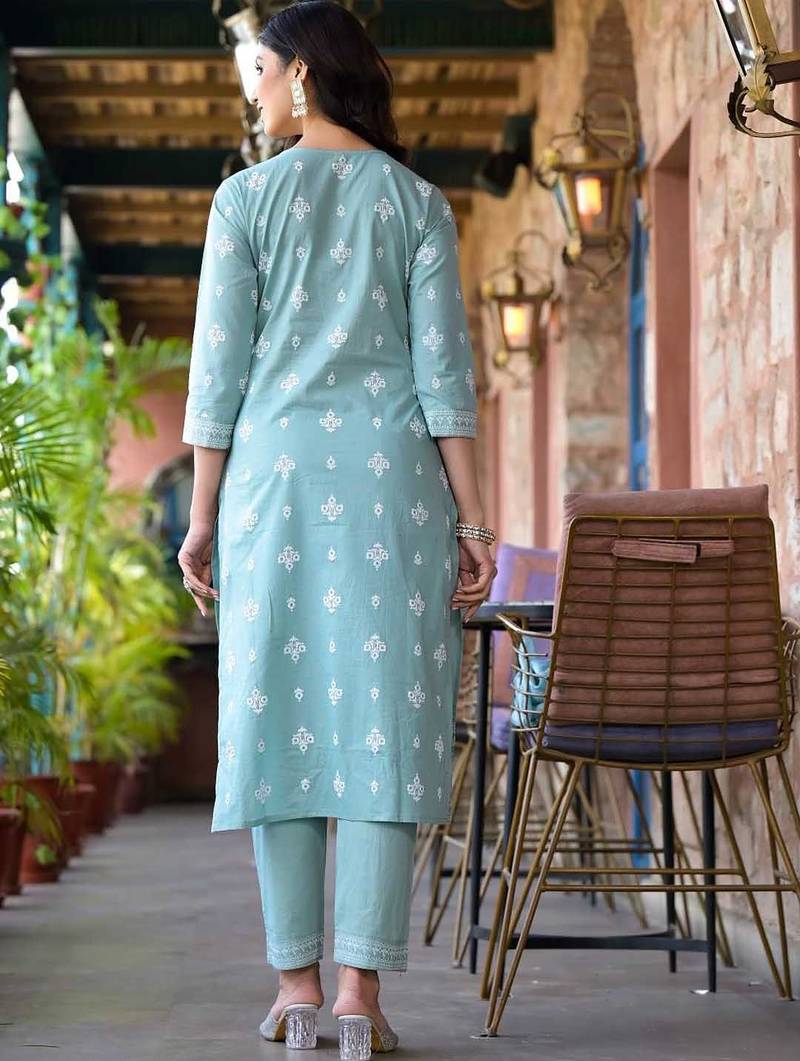 Floral Yoke Design Regular Mirror Work Pure Cotton Kurta with Trouser & Dupatta