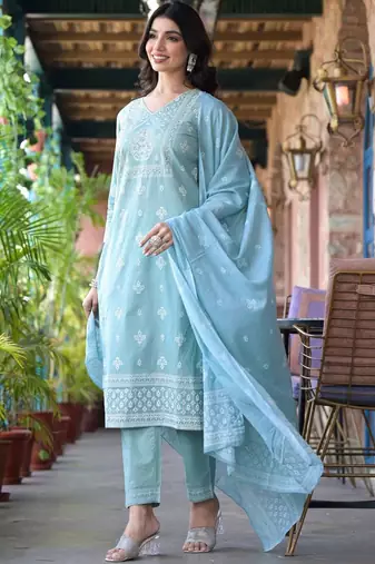 Floral Yoke Design Regular Mirror Work Pure Cotton Kurta with Trouser & Dupatta