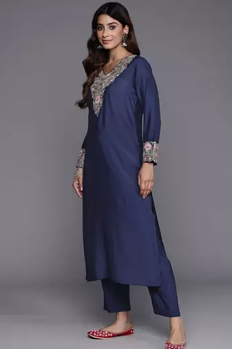 Floral Embroidered Thread Work Kurta with Trousers & Dupatta