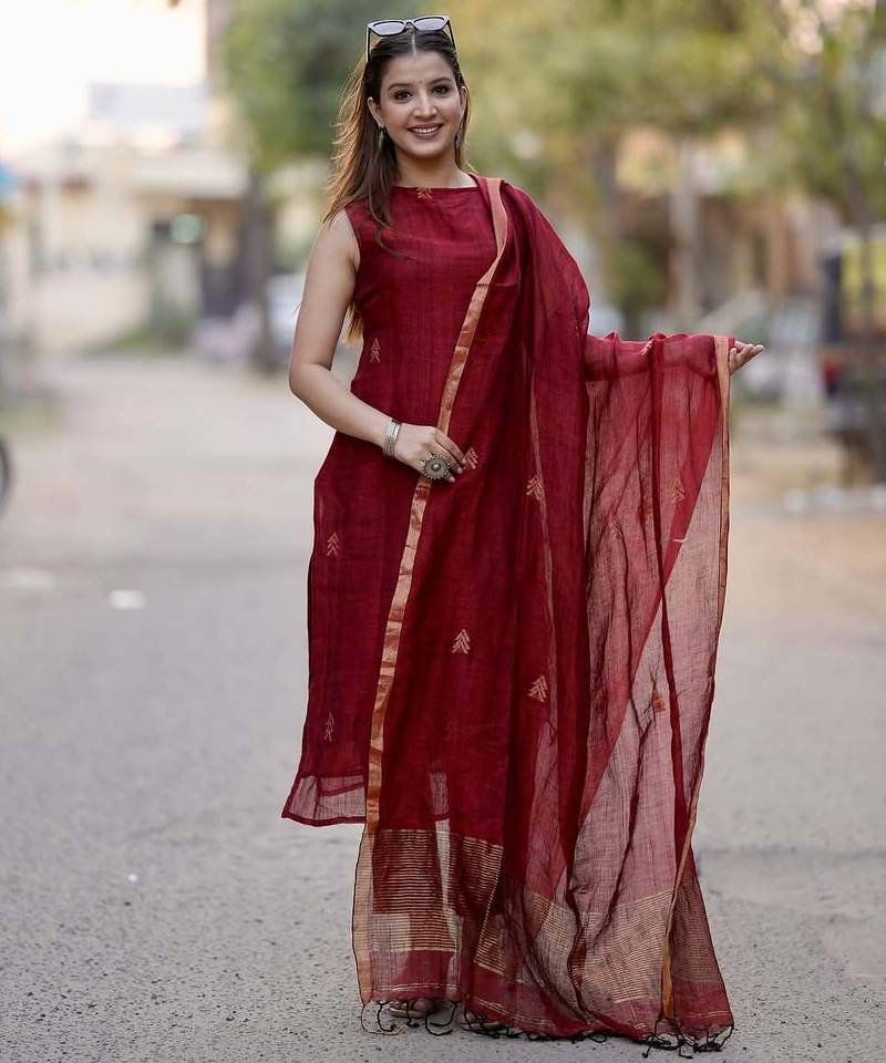 Beautiful maroon embroidered tussar silk sleeveless kurta set
