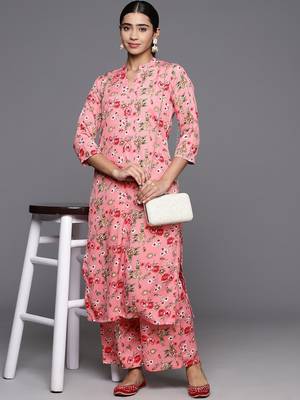Women Floral Printed Regular Silk Crepe Kurta with Trousers 1