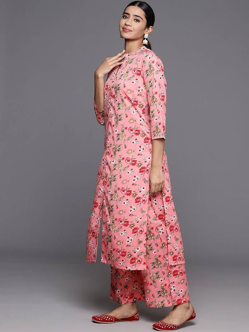 Women Floral Printed Regular Silk Crepe Kurta with Trousers