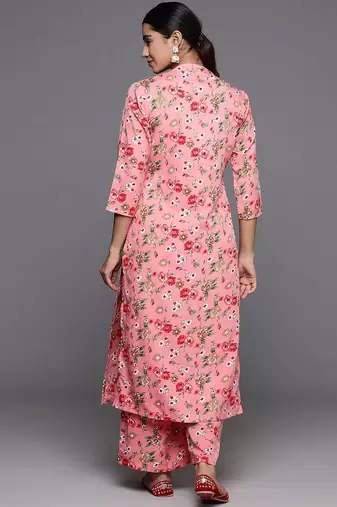 Women Floral Printed Regular Silk Crepe Kurta with Trousers