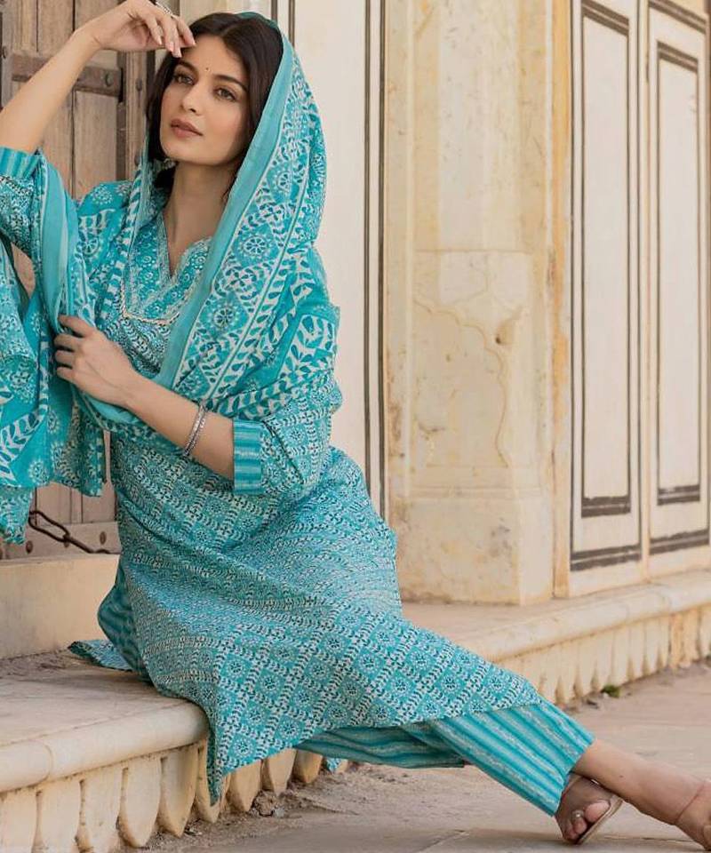 Ethnic Motifs Printed Regular Mirror Work Kurta with Trousers & With Dupatta