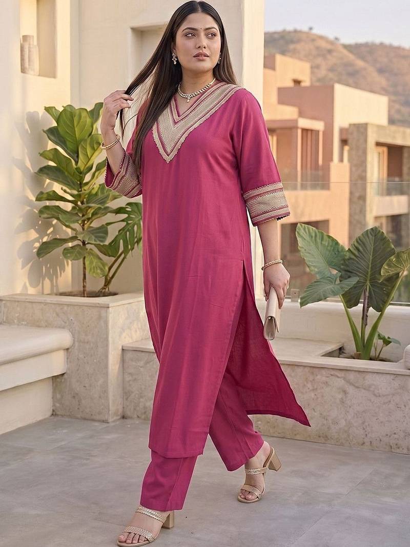 Women Ethnic Motifs Regular Thread Work Kurta with Trousers