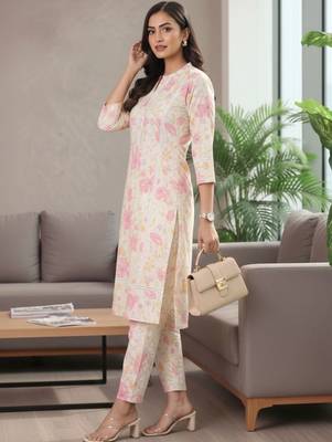 Women Floral Printed Regular Pure Cotton Kurta with Trousers 1