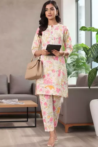 Women Floral Printed Regular Pure Cotton Kurta with Trousers