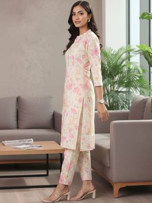 Women Floral Printed Regular Pure Cotton Kurta with Trousers 3
