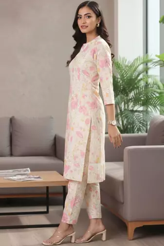 Women Floral Printed Regular Pure Cotton Kurta with Trousers