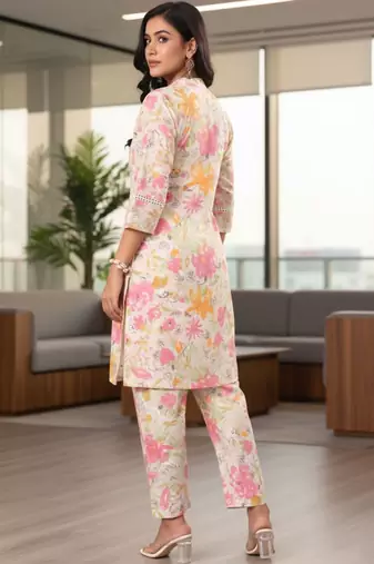 Women Floral Printed Regular Pure Cotton Kurta with Trousers