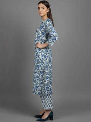 Women Floral Printed Regular Thread Work Kurta with Trousers & With Dupatta 4
