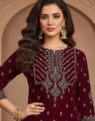 Women Ethnic Motifs Embroidered Regular Thread Work Velvet Kurta with Trousers & With Dupatta 2