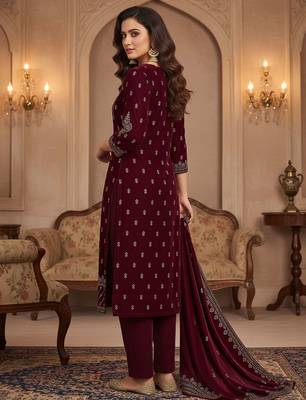 Women Ethnic Motifs Embroidered Regular Thread Work Velvet Kurta with Trousers & With Dupatta 4