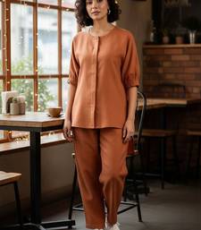 Women Regular Kurta with Trousers