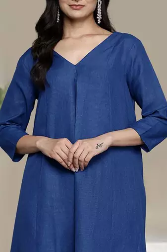 Women V-Neck A-Line Kurta With Trouser