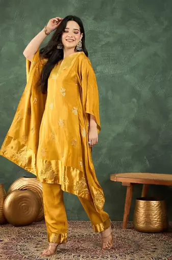 Women Ethnic Motifs Printed Kaftan Kurta with Churidar