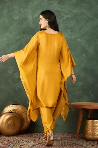 Women Ethnic Motifs Printed Kaftan Kurta with Churidar