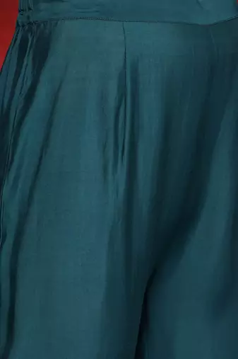 Ethnic Motifs Embroidered Straight Thread Work Kurta With Trousers & Dupatta